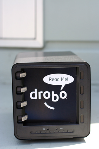 Illustration for article titled Drobo Storage Robot Review (Verdict: Great Concept, But Wait For V2.0)